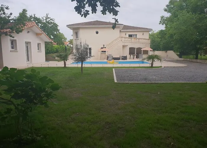 Maison Calme Et Spacieuse